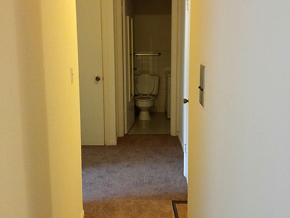 3rd image of 7411 Dixon St Ofc 1