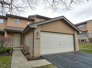 16672 Grants Trl, Orland Park, IL 60467