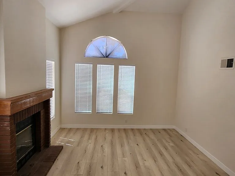 10523 Sunset Ridge Dr — Photo 5