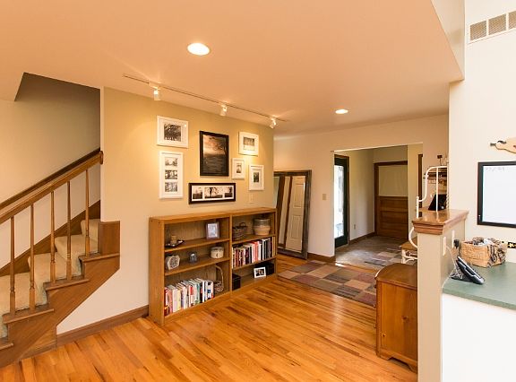 3rd image of 402 Wilson Park Dr