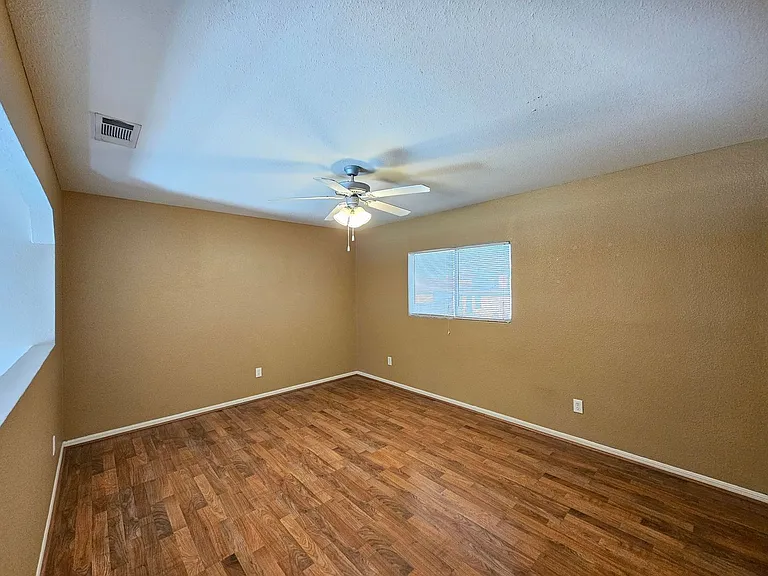 4207 Indigo Dr — Photo 17