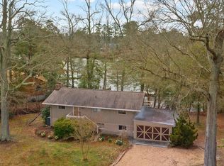 1018 S Glebe Rd, Montross, VA 22520