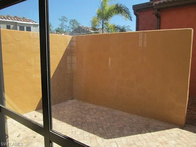 2 bed, 2.5 bath, 1697 sqft, $2,600 — Photo 4