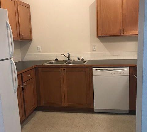 4th image of 1029 W 1st Ave APT 206