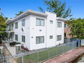 855 80th St, Miami Beach, FL