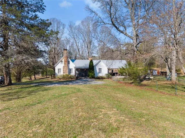 1545 Pless Rd, Cleveland, GA 30528