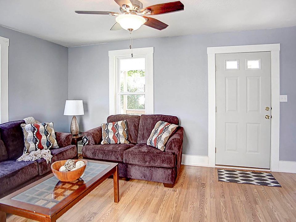 930 Leeson Ave Van Wert OH Zillow Apartments for Rent in Van Wert