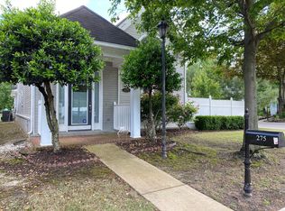 275 Island Bluff Dr, Memphis, TN 38103