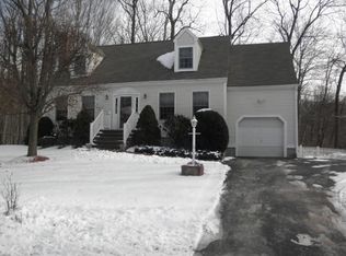 26 Catherine St, Trumbull, CT