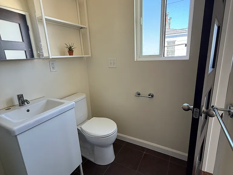 5261 E The Toledo #7 — Photo 10