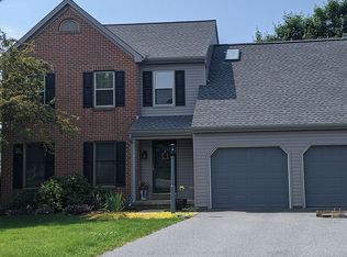 42 Camellia Ct, Lititz, PA 17543