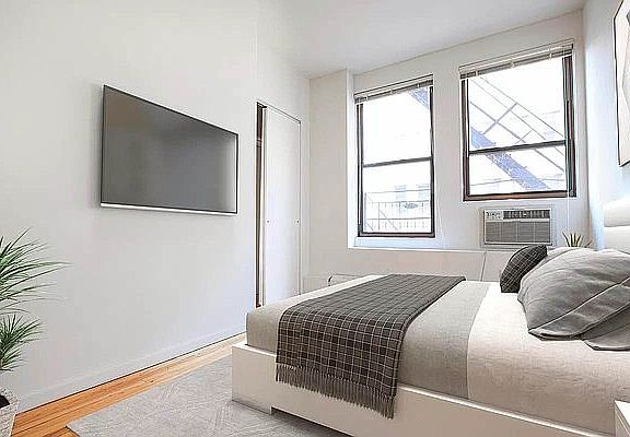 3rd image of 97 5th Ave APT 3D