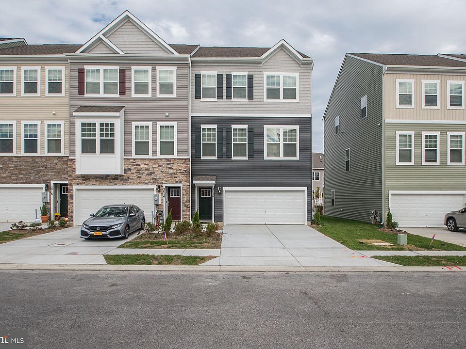 1st image of 3012 Cardinal Bluff Ct