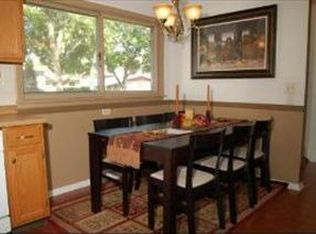 507 Lisa Rd, Dundee, IL 60118