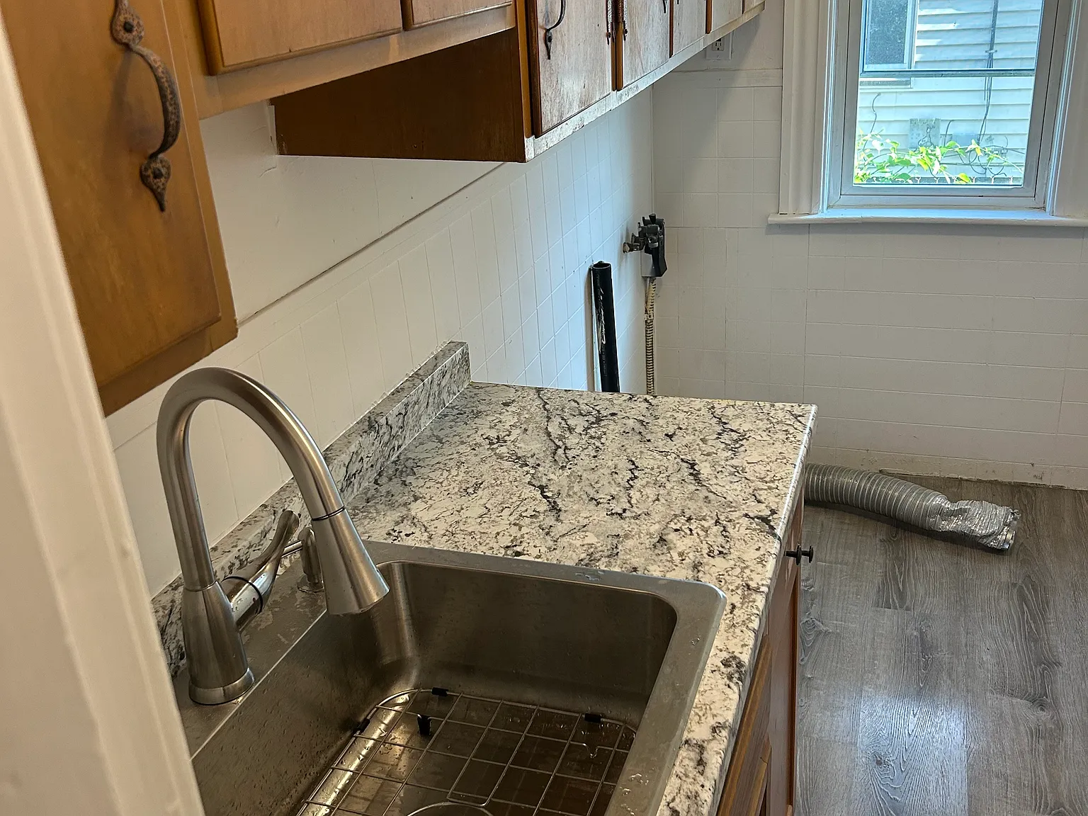 4 bed, 1300 sqft, $2,400 — Photo 4
