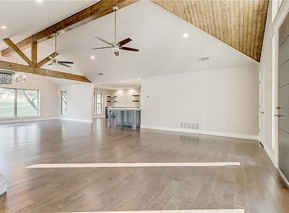 2nd image of 5129 Largo Dr