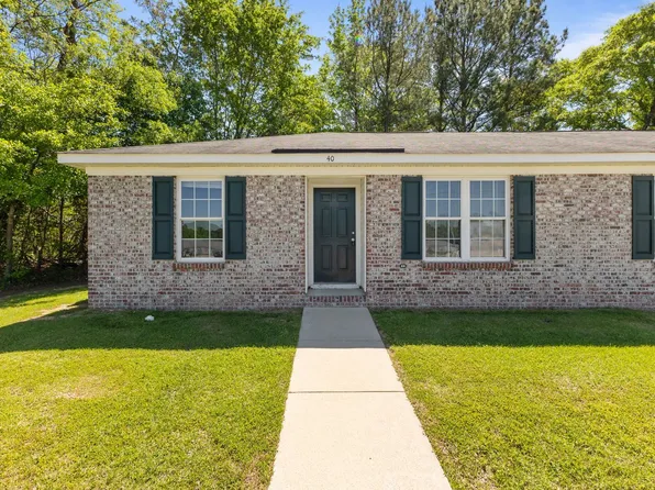 40 Coats Cir, Benson, NC 27504