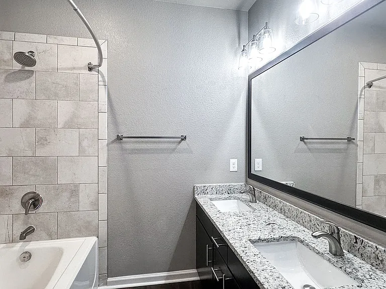Legacy Cornelius Apartments — Photo 38