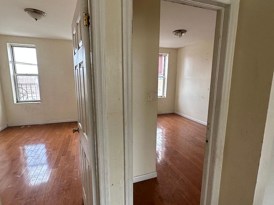 2nd image of 2984 Nostrand Ave #3