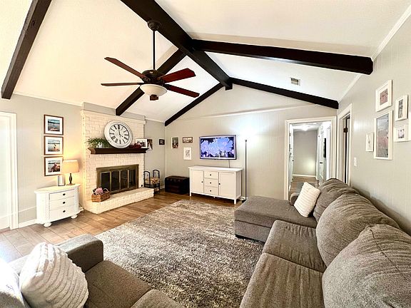 5th image of 3203 Restview St