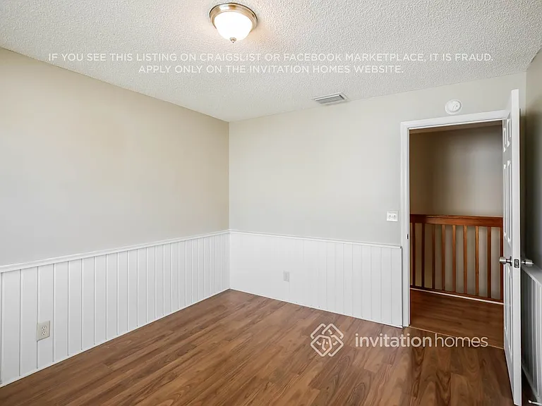 9404 NW 8th Cir — Photo 14