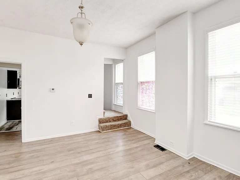 683-685 S Champion Ave #683 — Photo 8