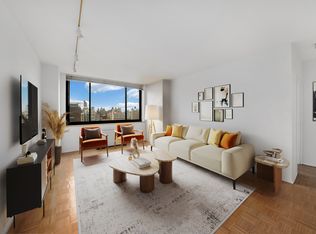 2000 Broadway APT 16B, New York, NY 10023