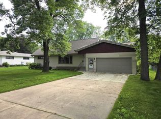 1440 4th St, Port Edwards, WI 54469