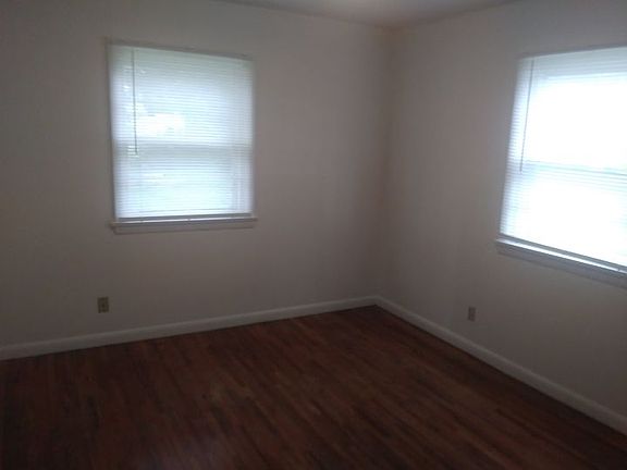 4th image of 835 Avenue B