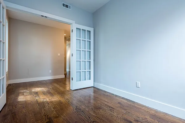 Rented by Nooklyn NYC LLC | media 21