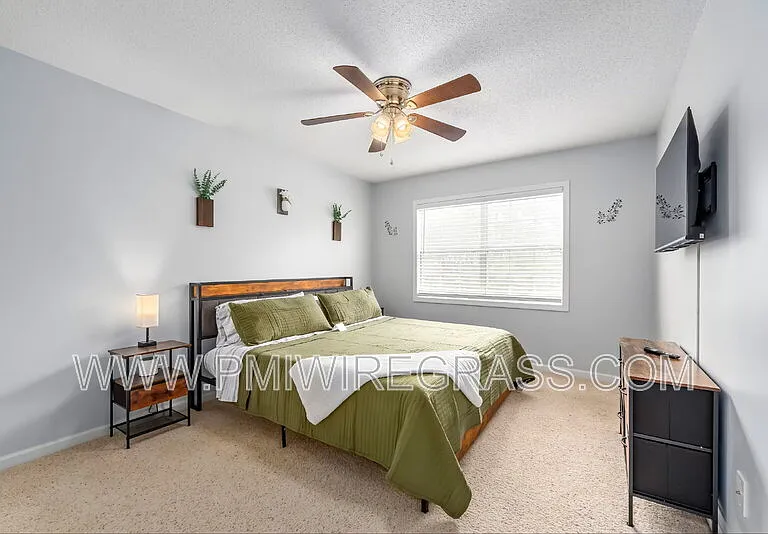 208 Foxchase Ln — Photo 17