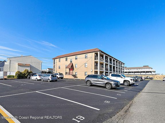 2nd image of 1492 Ocean Ave #9