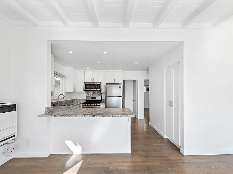 186 Cliff Dr — Photo 9
