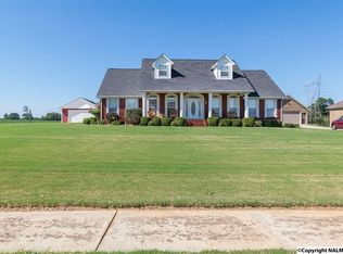 17236 Eagle Point Dr, Athens, AL 35613