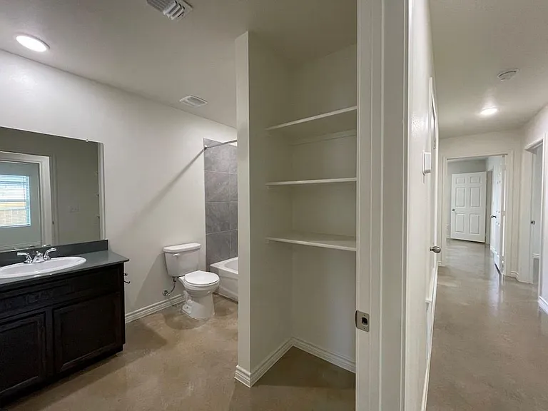2317 Zanoletti Dr — Photo 22