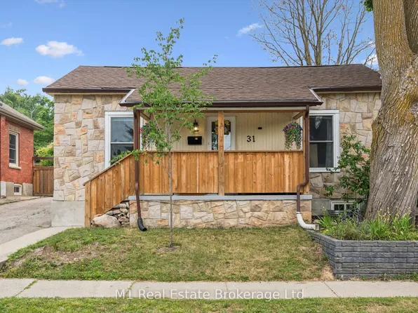 31 Bagot St, Guelph, ON N1H 5T2