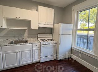 64 Hollis St, Framingham, MA 01702