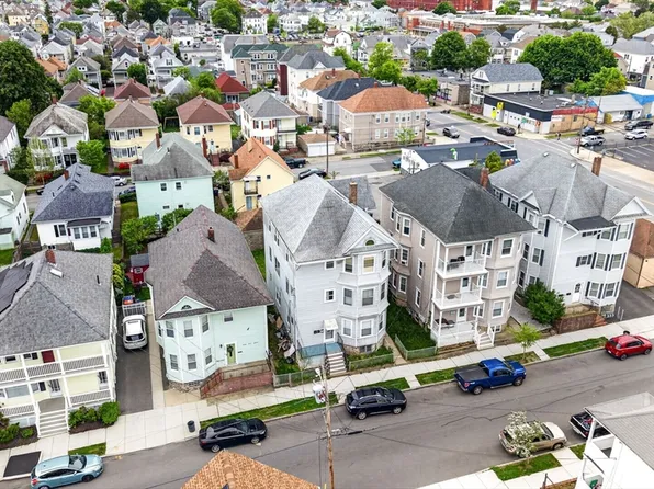 166 Clifford St, New Bedford, MA 02745