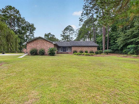 3rd image of 2488 Tallokas Rd