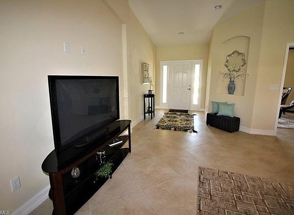 4th image of 4341 SW 10th Ave