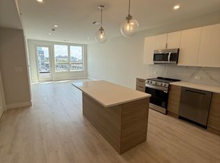 22 Brook St #613, Jersey City, NJ 07302