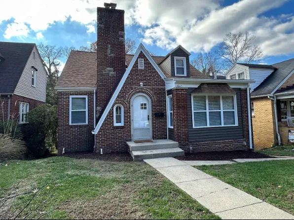 1670 Washington Blvd, Huntington, WV 25701