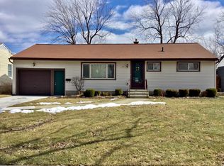 151 Rosemont Dr, Amherst, NY 14226