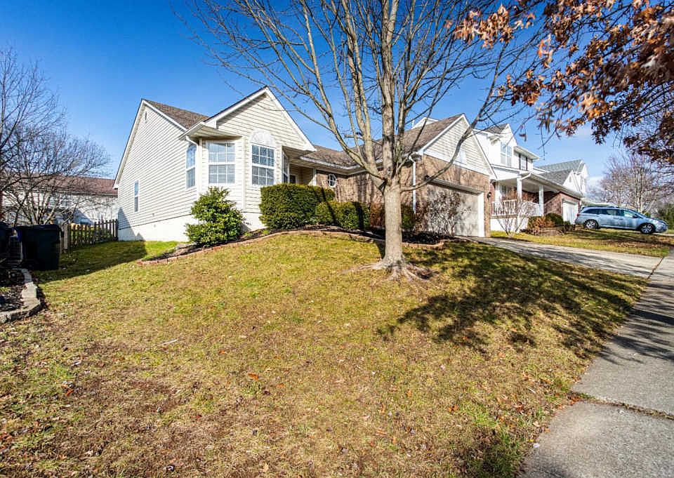1st image of 3869 Landridge Dr