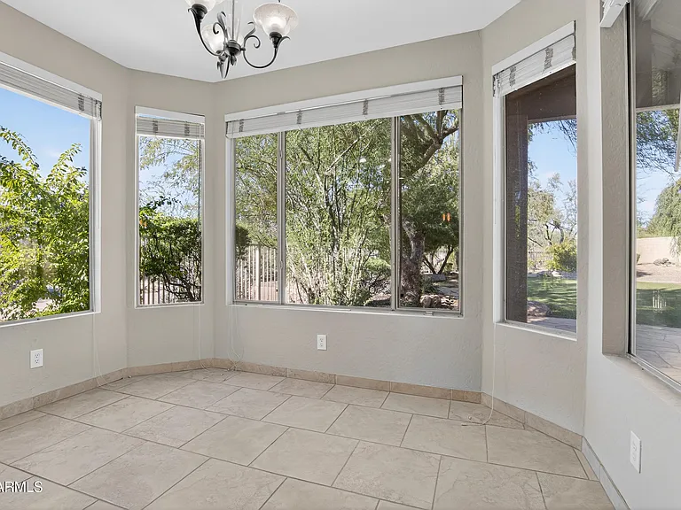4302 E Mossman Rd — Photo 11