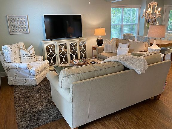 2nd image of 34022 Cypress Ln