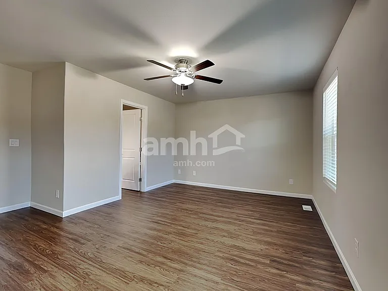 306 Holdener Ln — Photo 12
