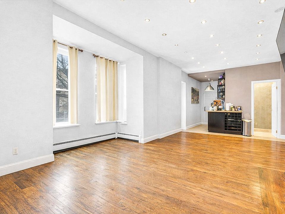 1st image of 582 Throop Ave APT 3B