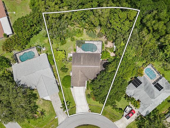 2nd image of 6906 NW Hershy Circle