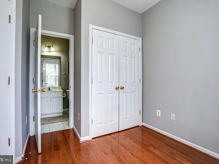 4281 S Capitol St SW — Photo 31
